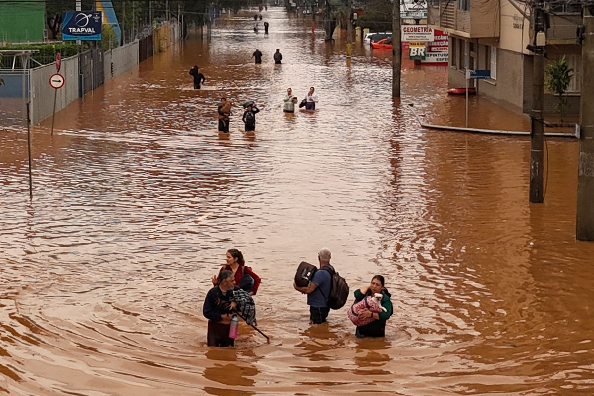 Porto Alegre Golpeada Por Inundaciones Que Ya Suman Casi Muertos En