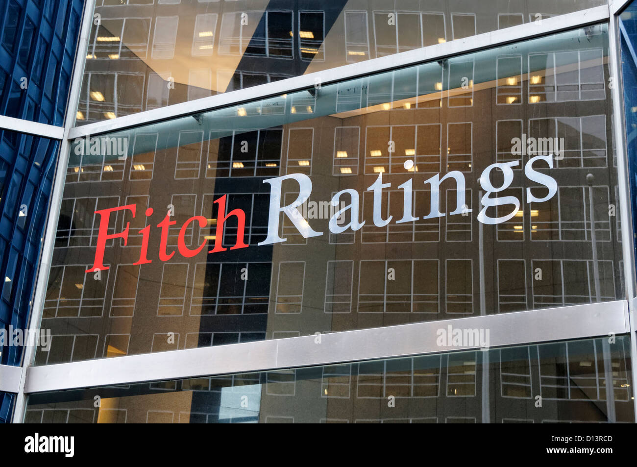 fitch-ratings-rebaja-calificaci-n-de-bolivia-de-estable-a-negativa